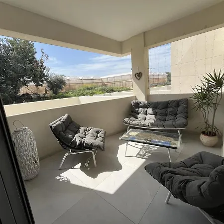Apartman Mythical Blue Cozy 2 Bedroom En-suite Family Pool *